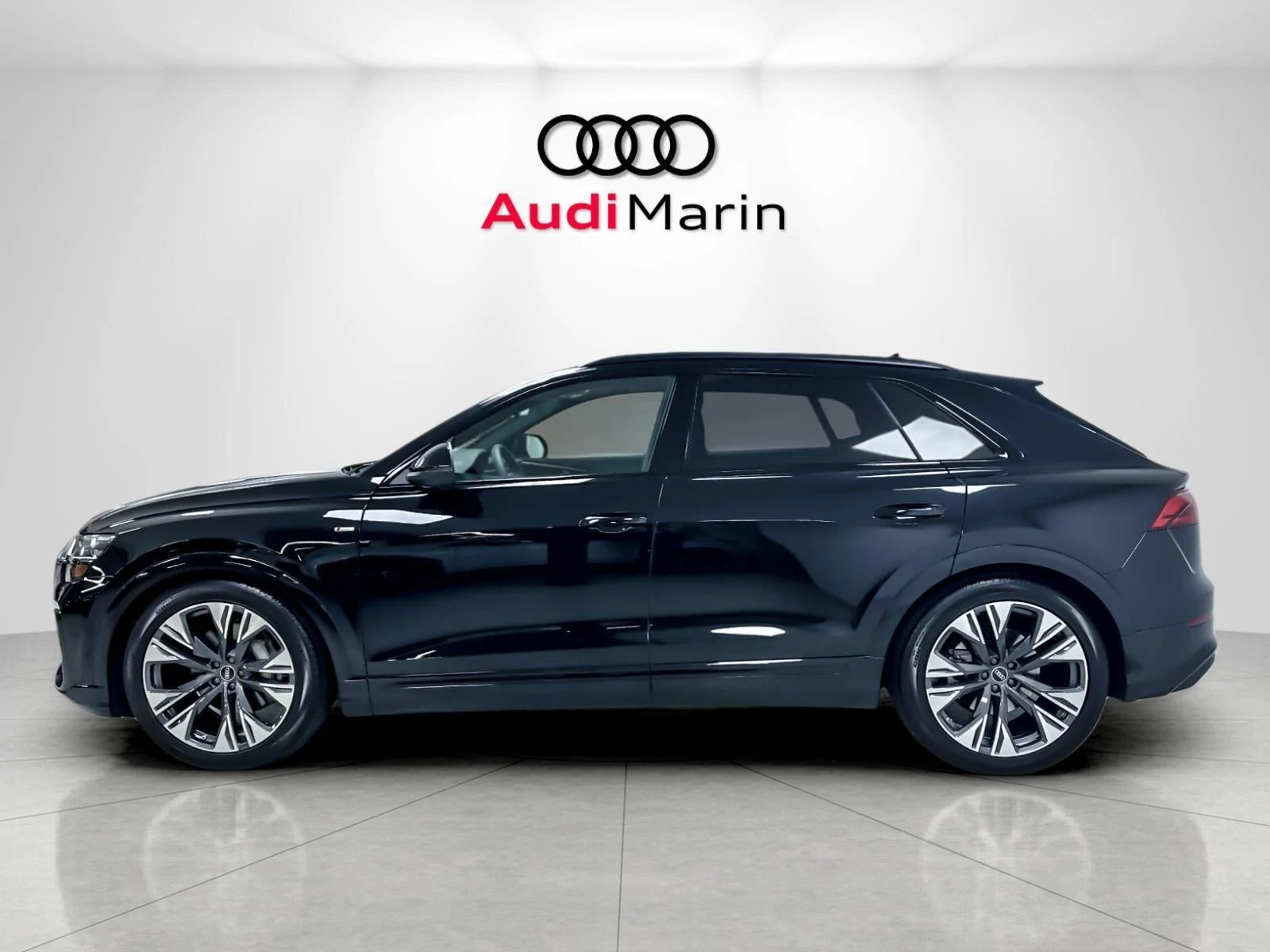 2026 Audi Q8 55 TFSI Premium Plus quattro for sale, exterior, Mythos Black Metallic