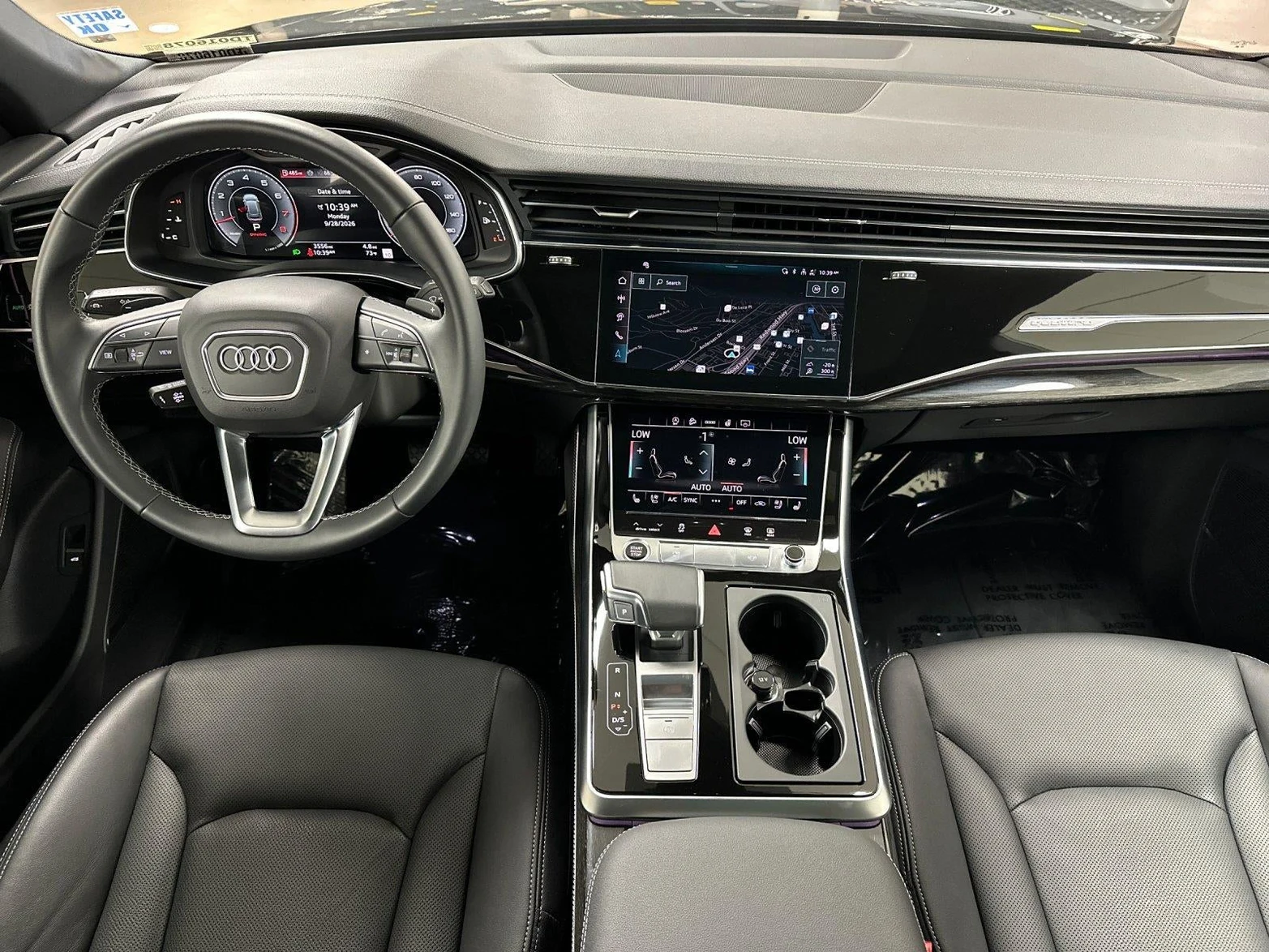 2026 Audi Q8 55 TFSI Premium Plus quattro interior, dashboard, Black
