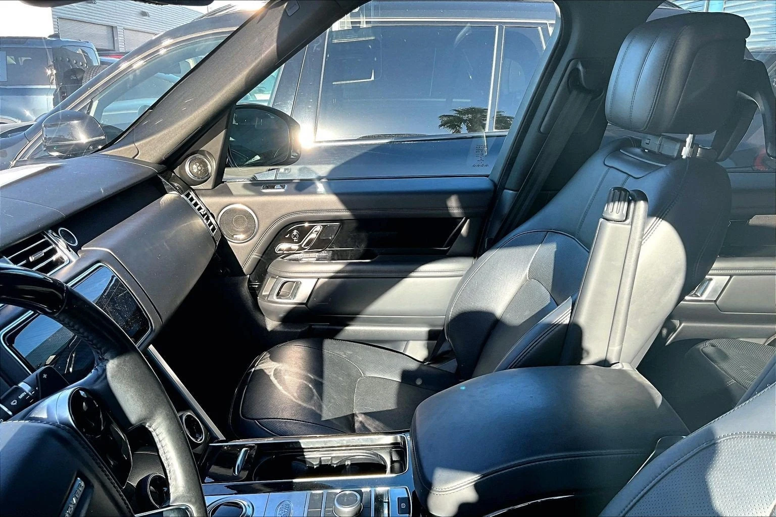 2022 Land Rover Range Rover P525 Westminster SWB interior, seats, Ebony leather