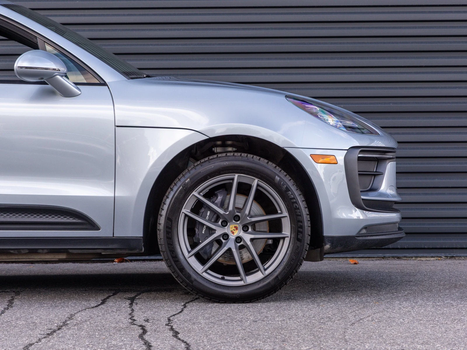 2025 Porsche Macan for sale, exterior, Dolomite Silver Metallic