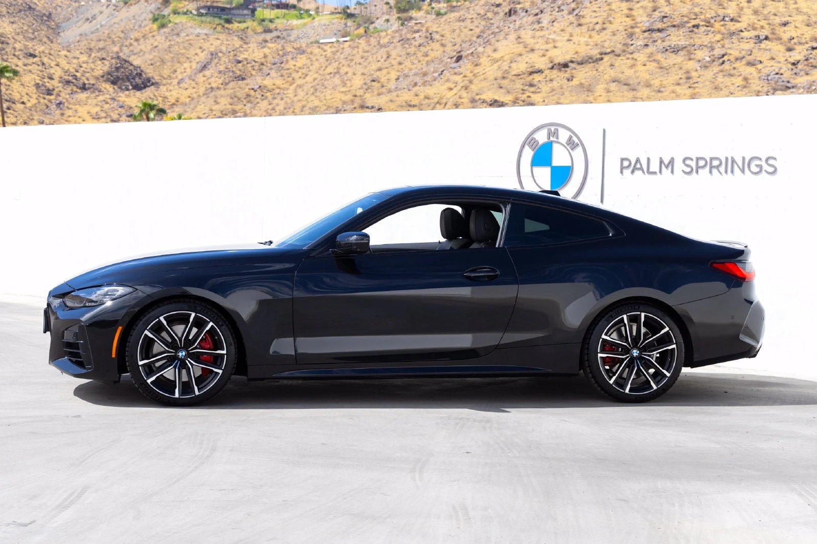 2024 BMW M440i Coupe, side profile, Black Sapphire Metallic