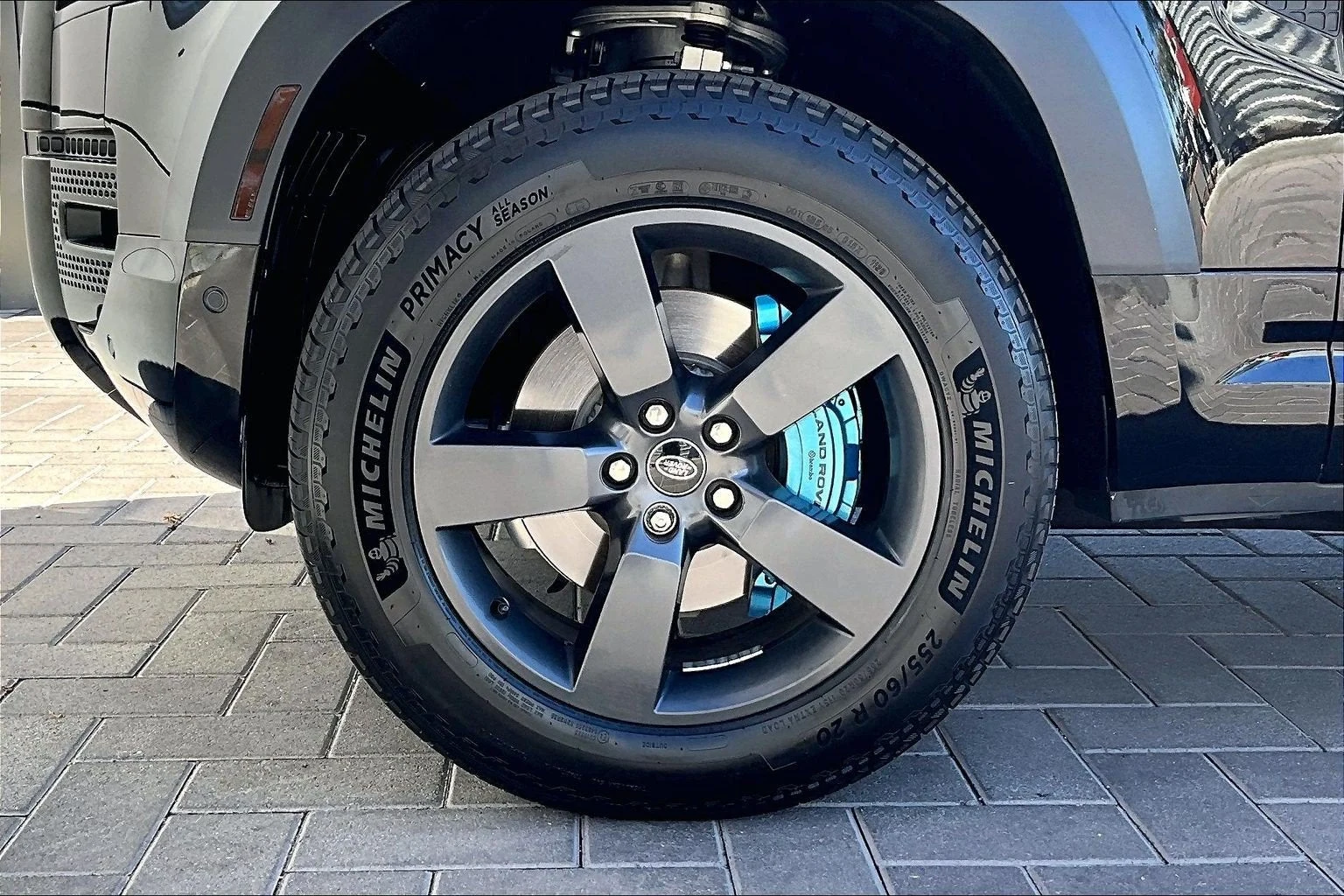 2023 Land Rover Defender 130 X-Dynamic SE wheel