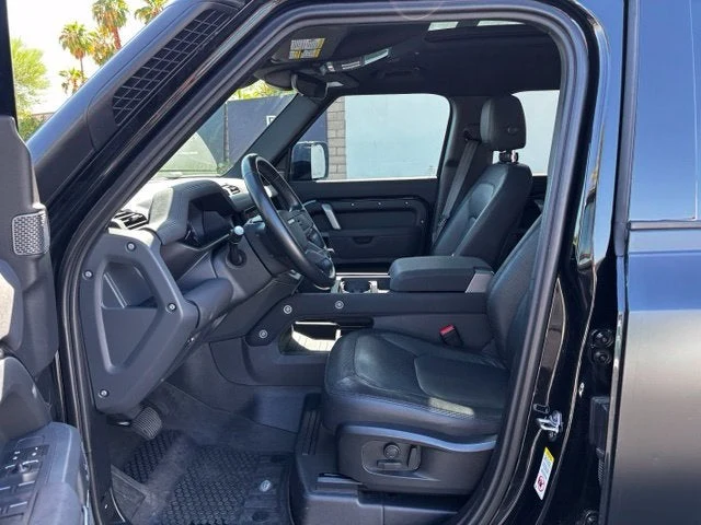 2023 Land Rover Defender 110 X-Dynamic SE interior, seats