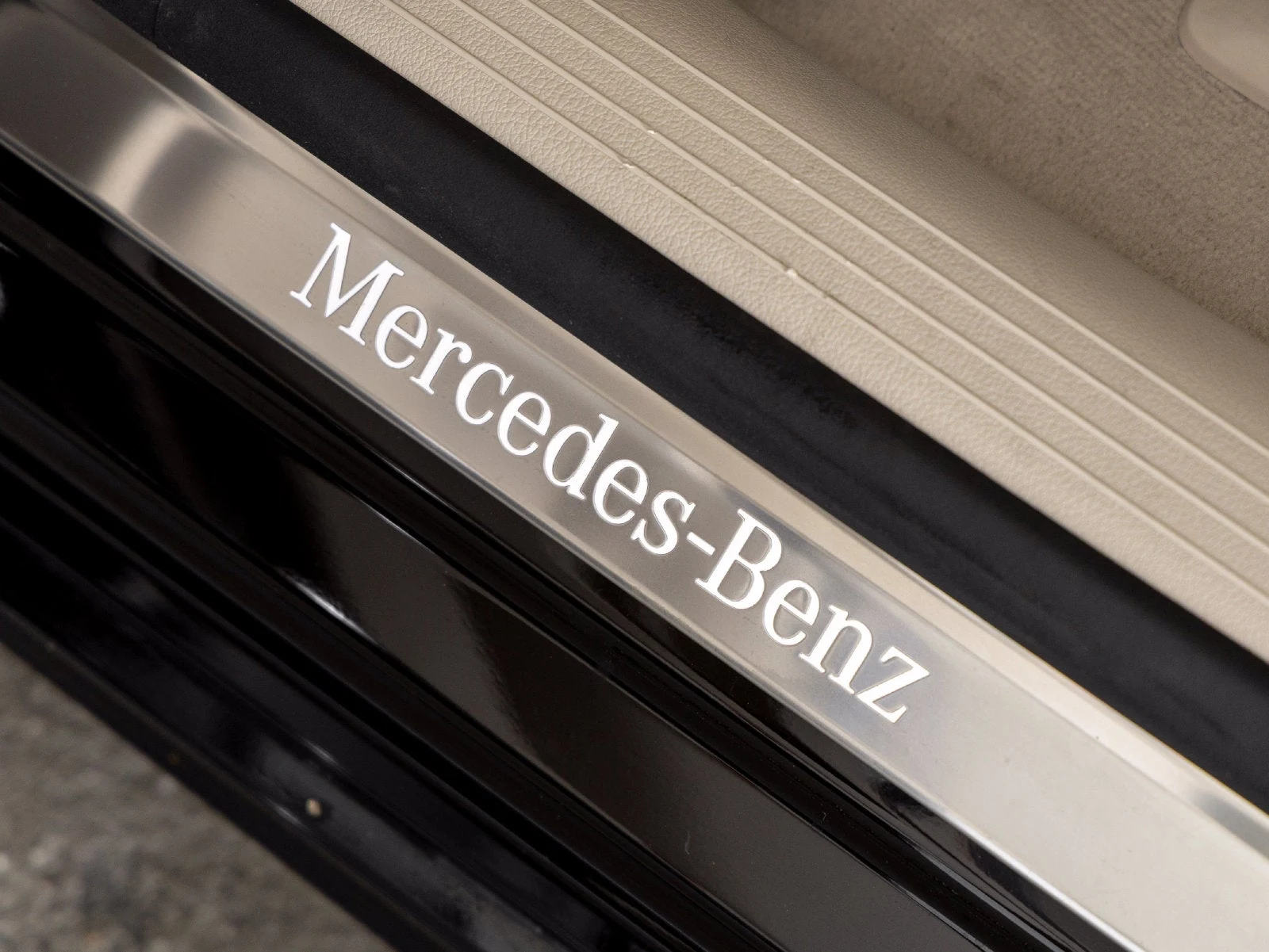 2023 Mercedes-Benz EQS 580 4MATIC Sedan, detail