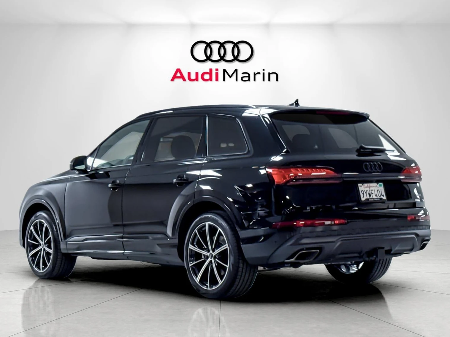 2026 Audi Q7 45 TFSI Premium Plus quattro for sale, exterior, Mythos Black Metallic