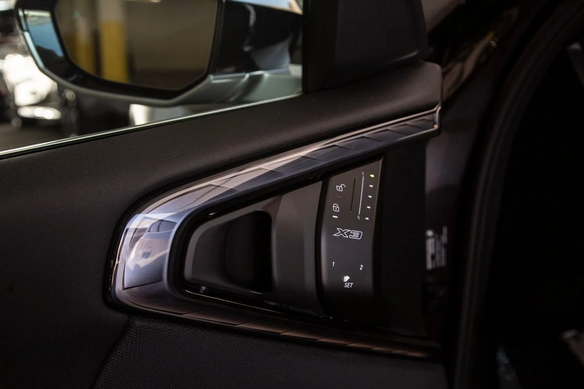 2026 BMW X3 30 xDrive interior, door panel