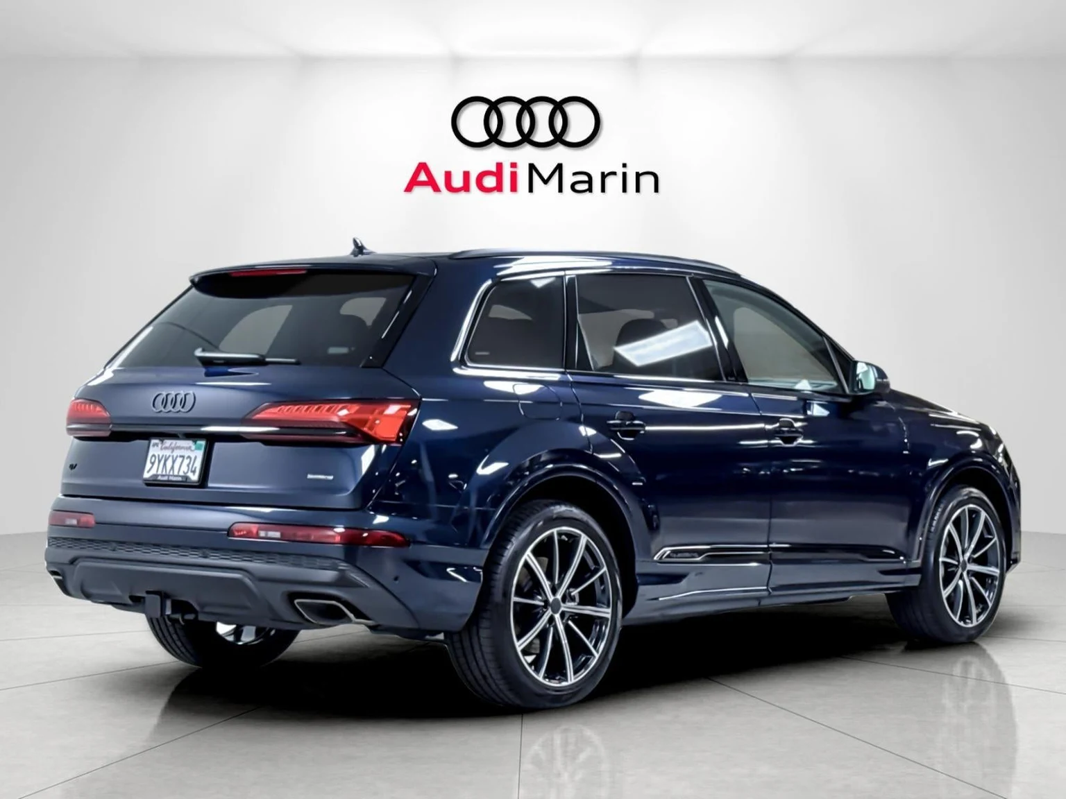2026 Audi Q7 45 TFSI Premium Plus quattro for sale, exterior, Waitomo Blue Metallic