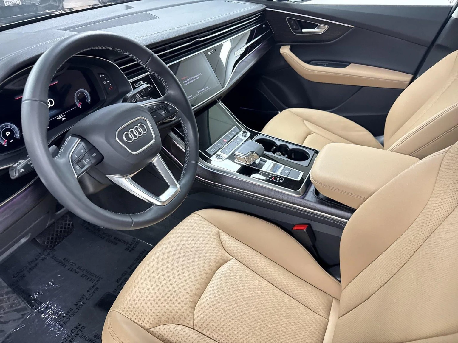 2026 Audi Q7 45 TFSI Premium Plus quattro interior, Saiga Beige leather