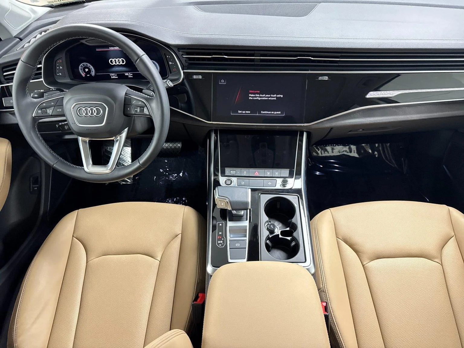 2026 Audi Q7 45 TFSI Premium Plus quattro interior, Saiga Beige leather