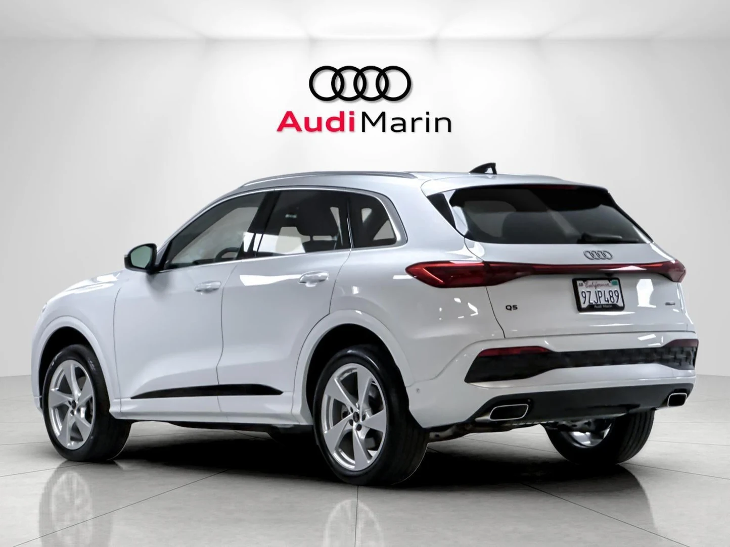 2026 Audi Q5 Premium Plus quattro for sale, exterior, Glacier White Metallic