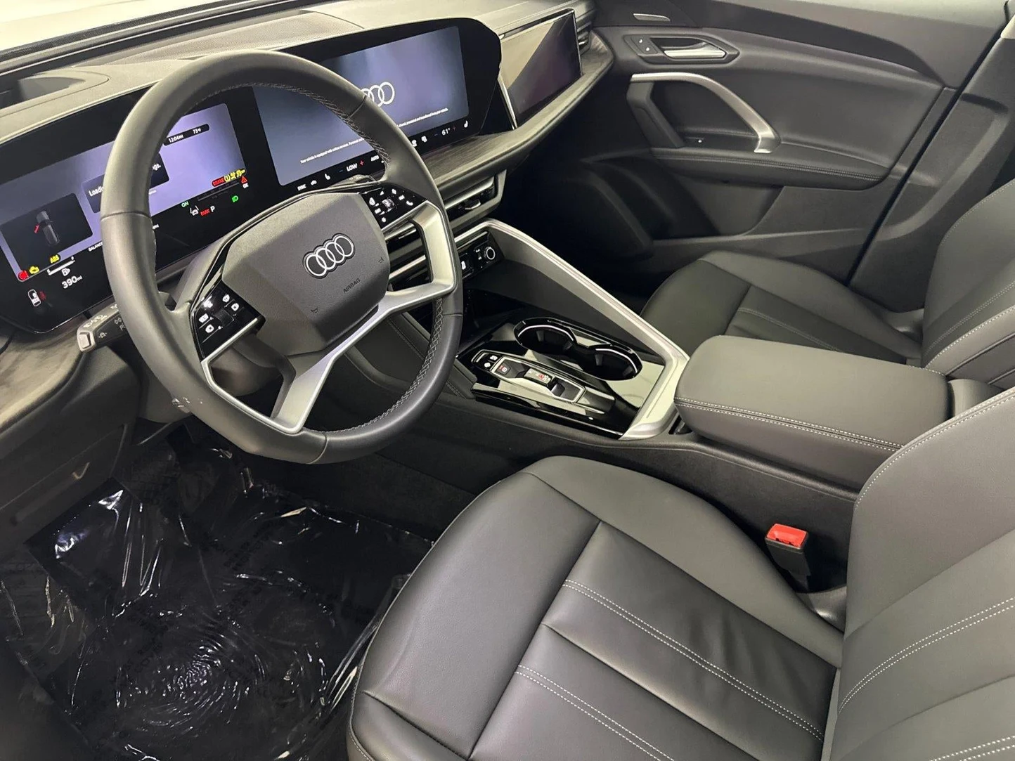 2026 Audi Q5 Premium Plus quattro interior, Black leather