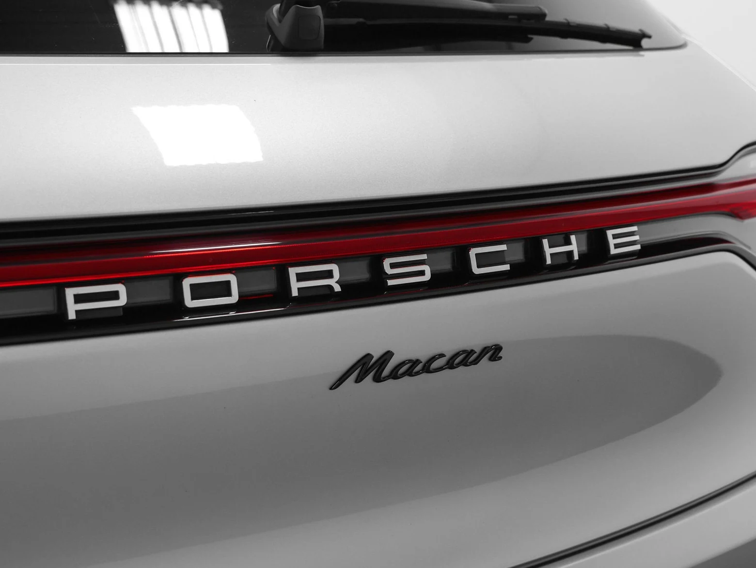 2023 Porsche Macan, detail