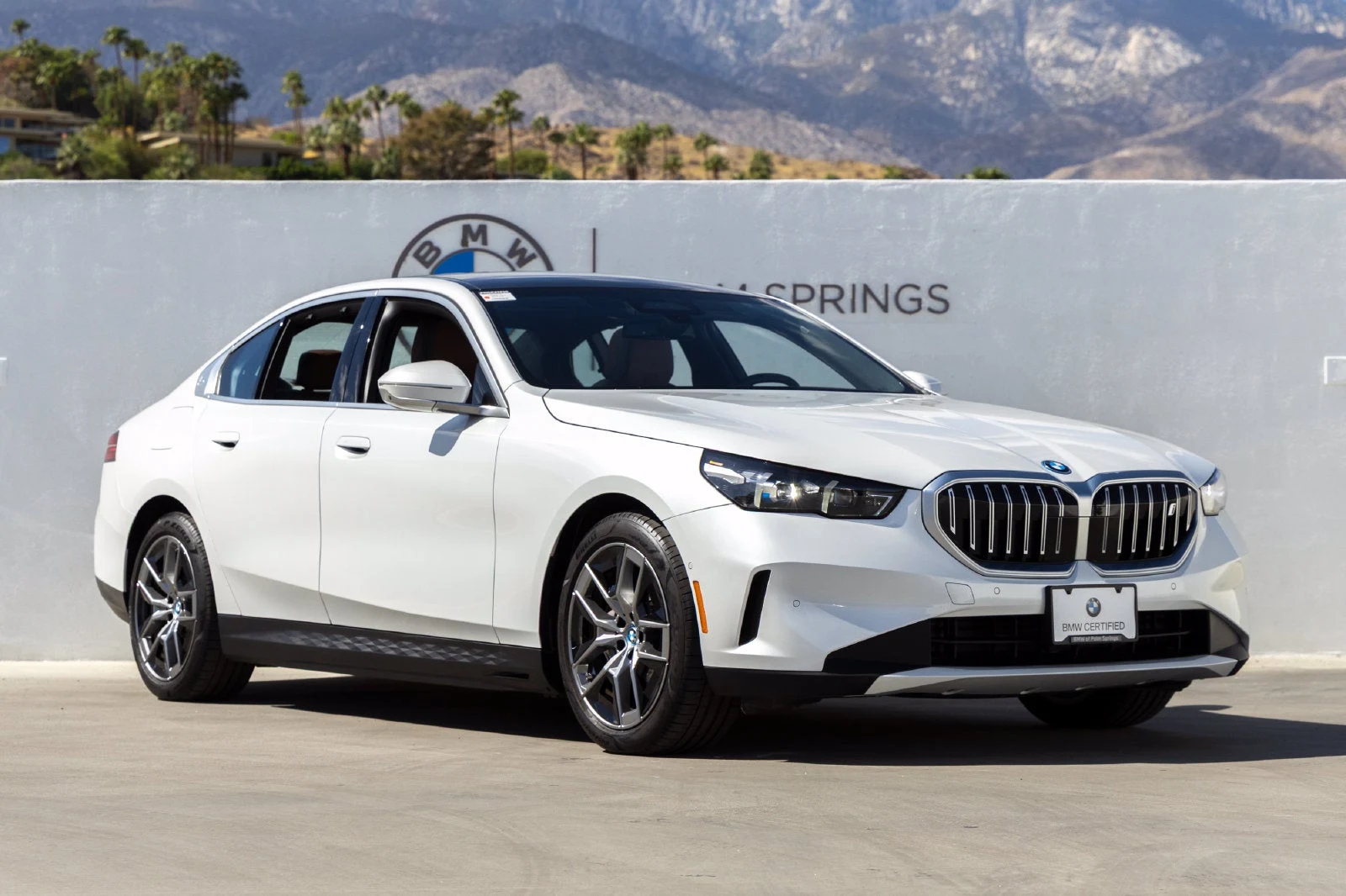 2024 BMW i5 eDrive40 for sale, exterior, Mineral White Metallic