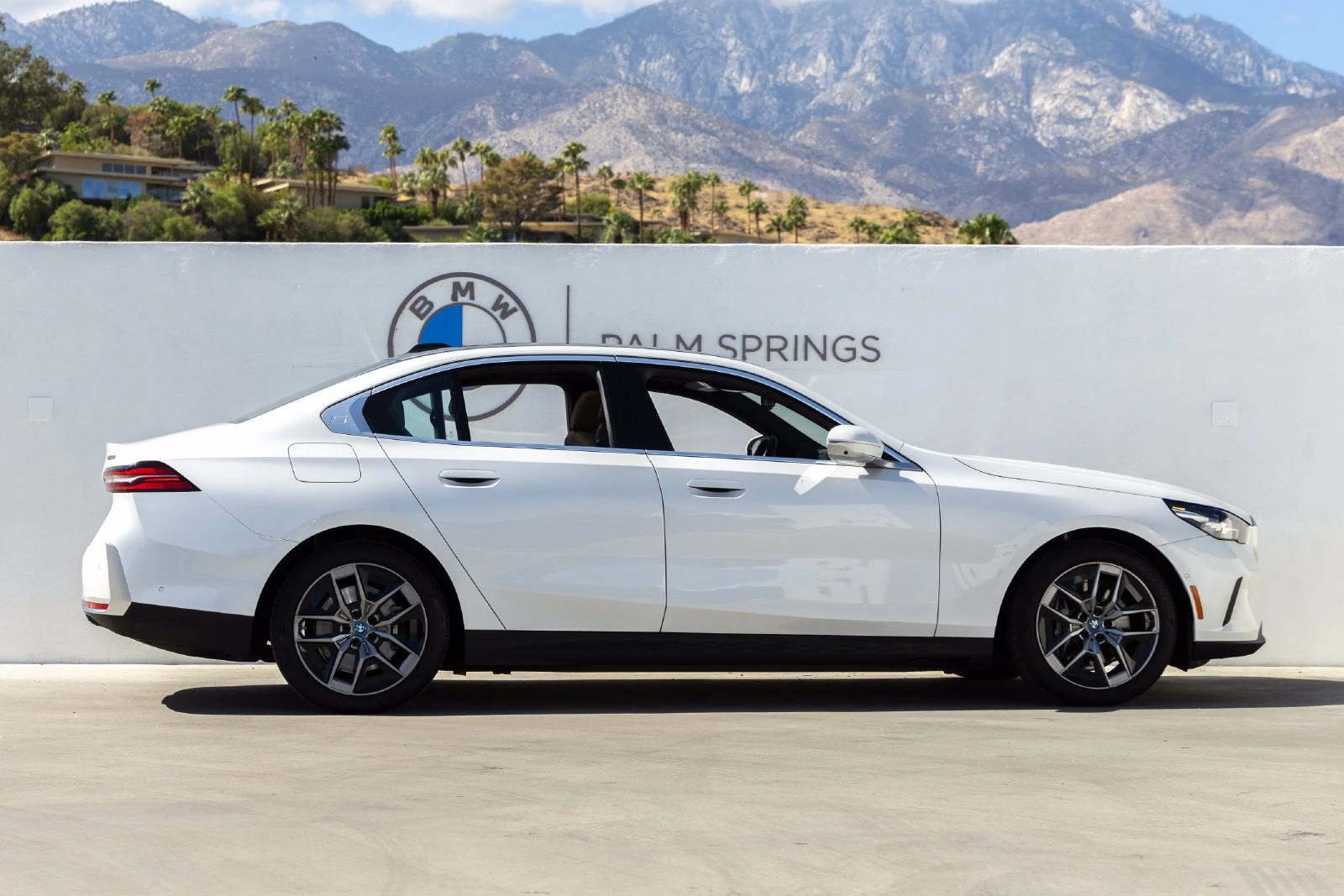 2024 BMW i5 eDrive40, side profile, Mineral White Metallic