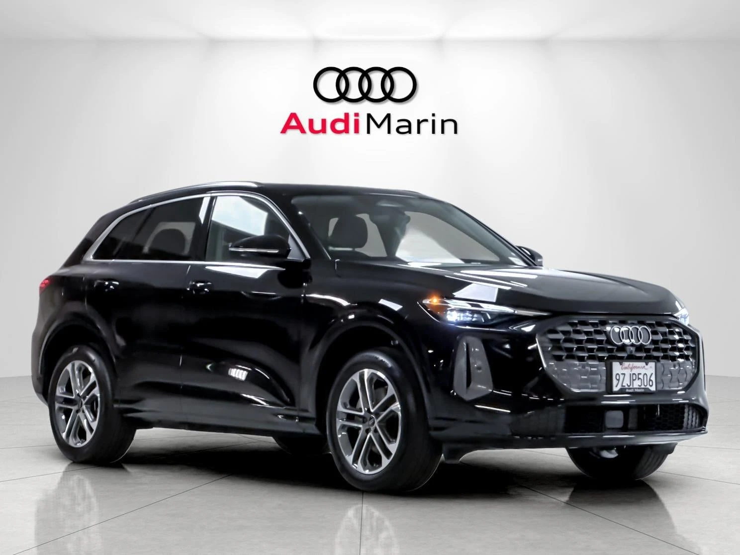 2026 Audi Q5 Premium quattro, exterior view