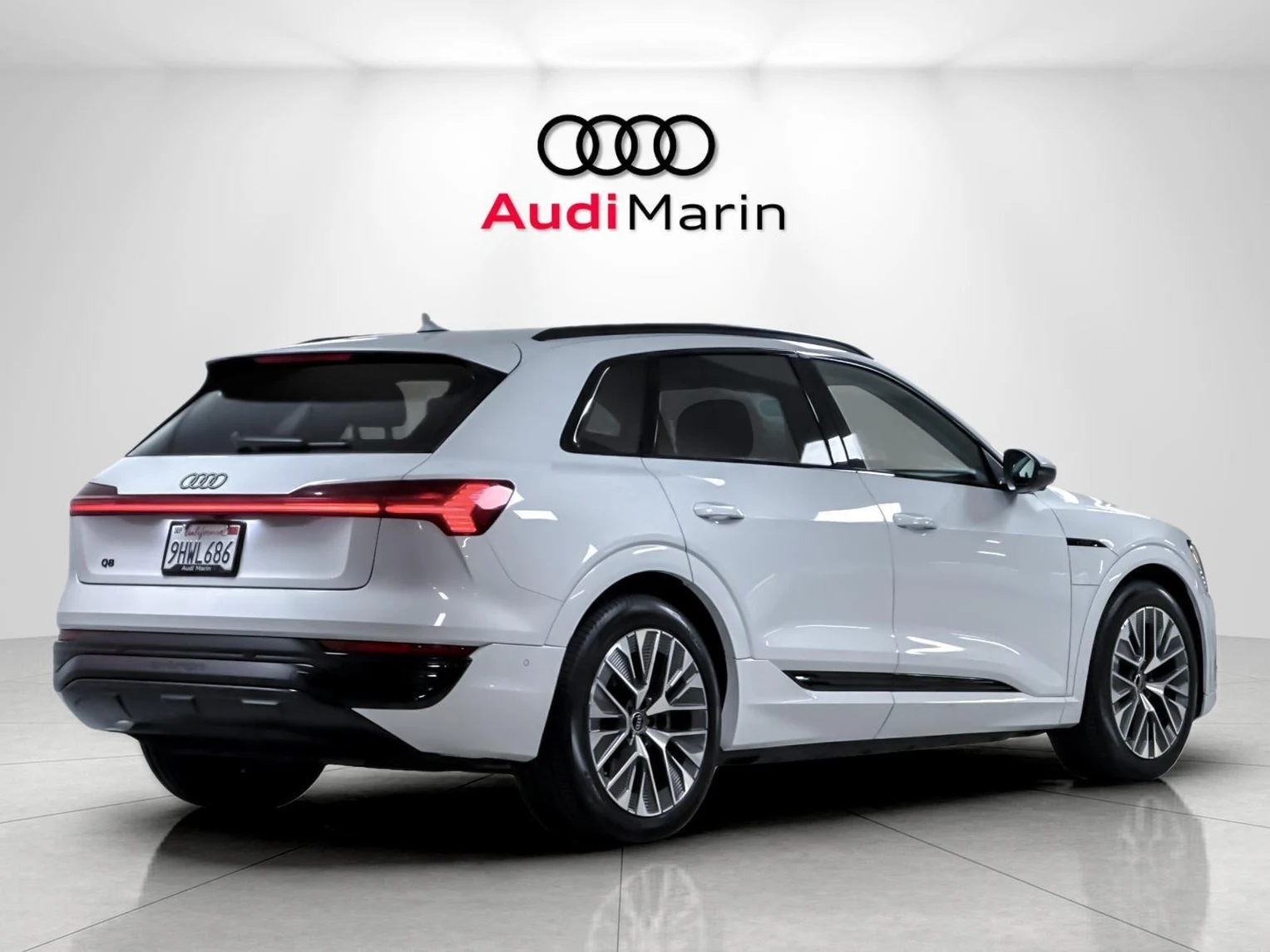 2024 Audi Q8 e-tron Prestige quattro for sale, exterior, Glacier White Metallic