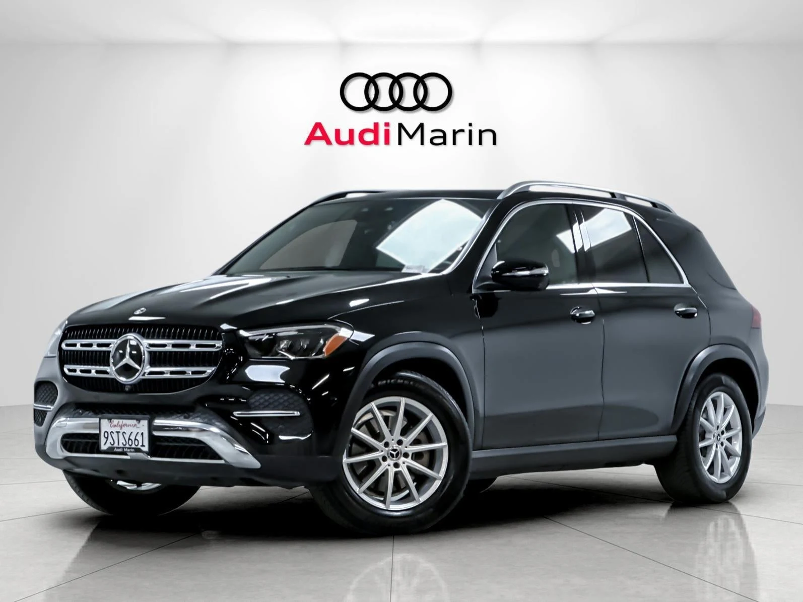 2025 Mercedes-Benz GLE 350 for sale, front three-quarter view, Black
