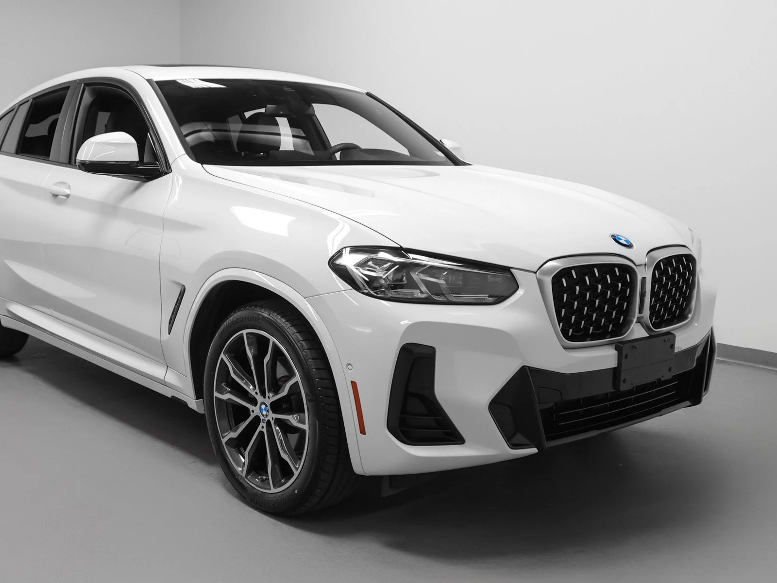 2023 BMW X4 xDrive30i for sale, exterior, Alpine White