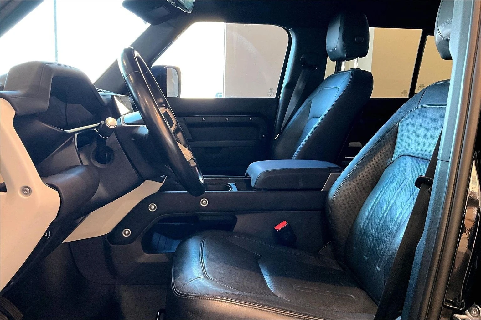 2022 Land Rover Defender 110 S P300 interior, seats, Ebony grained leather