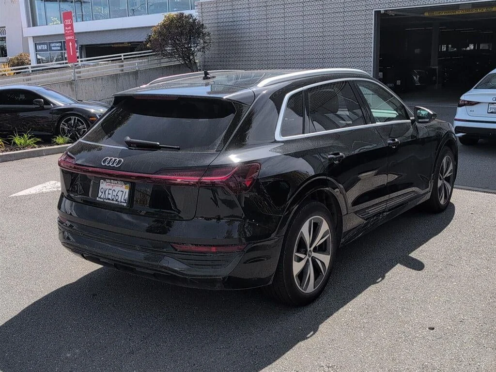 2024 Audi Q8 e-tron Premium Plus quattro for sale, exterior, Mythos Black Metallic