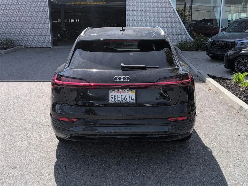 2024 Audi Q8 e-tron Premium Plus quattro for sale, exterior, Mythos Black Metallic