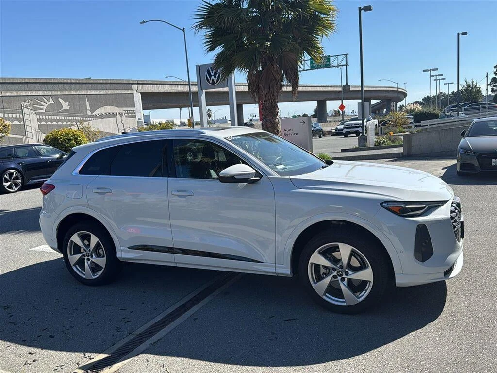 2025 Audi Q5 Premium Plus quattro for sale, exterior, Glacier White Metallic