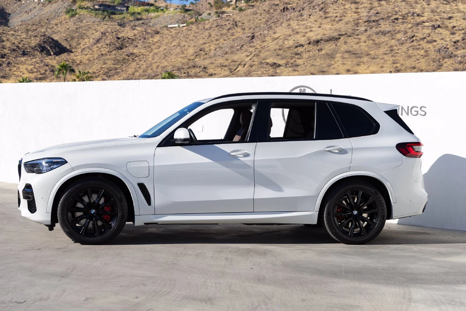 2022 BMW X5 xDrive45e for sale, exterior, Alpine White