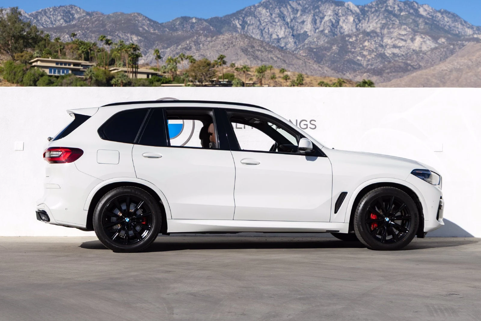 2022 BMW X5 xDrive45e for sale, exterior, Alpine White