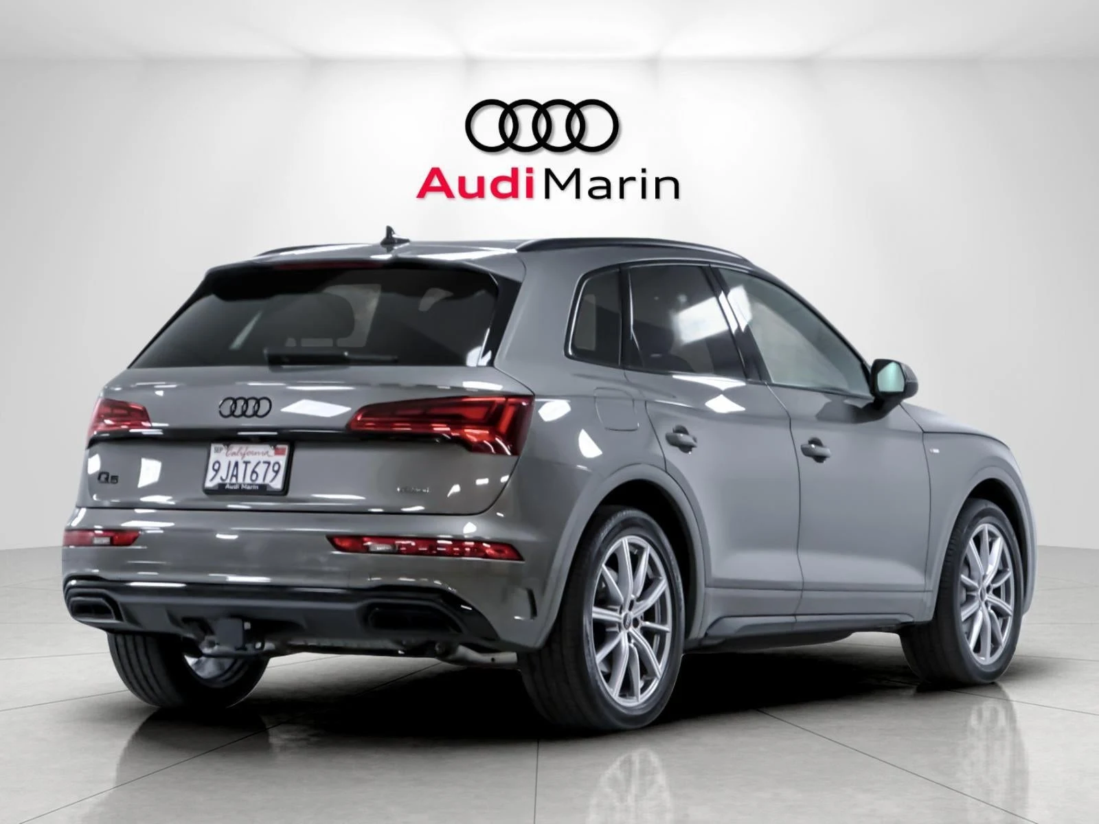 2023 Audi Q5 S line 55 TFSI e Premium Plus quattro for sale, exterior