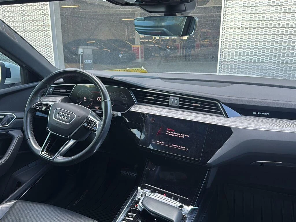2024 Audi Q8 Sportback e-tron S line Premium Plus quattro interior, dashboard, Black leather