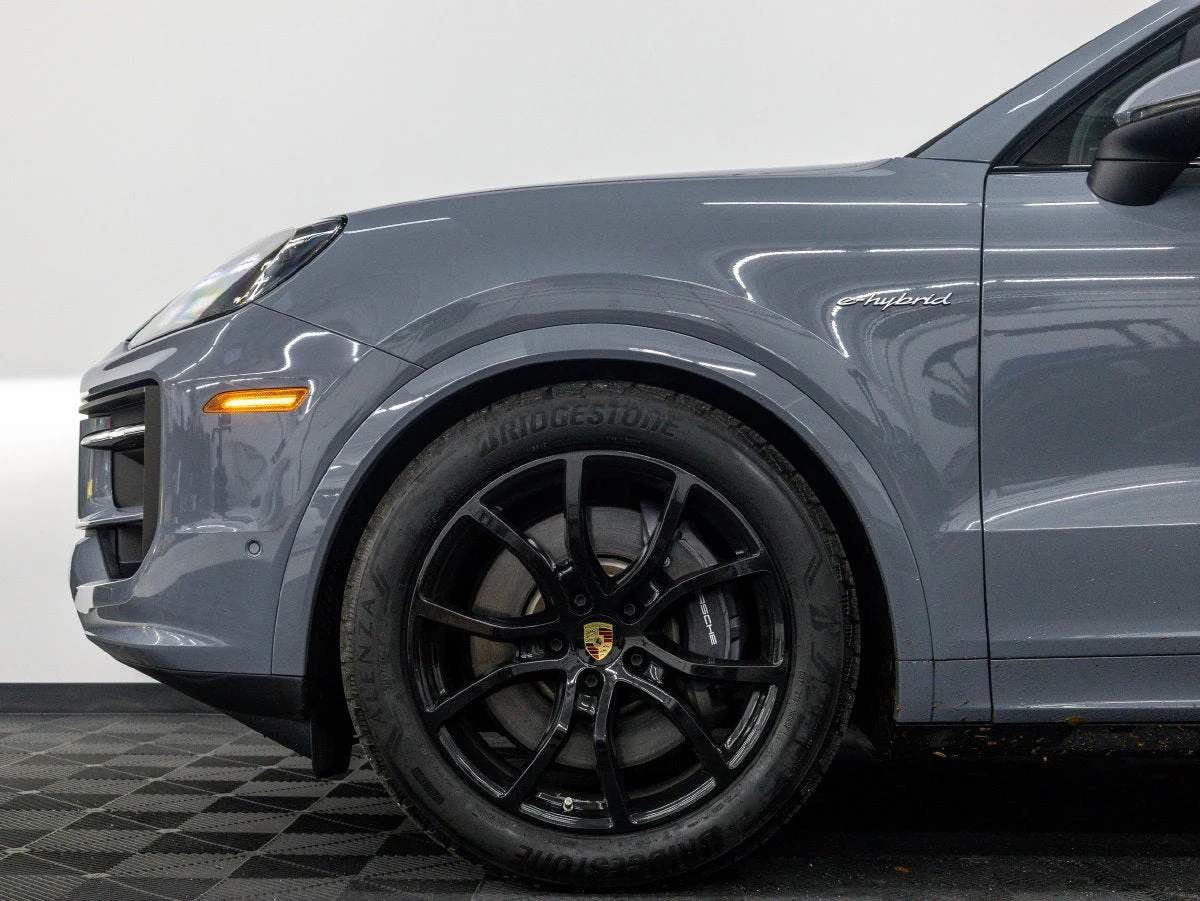 2024 Porsche Cayenne E-Hybrid for sale, exterior, Gray