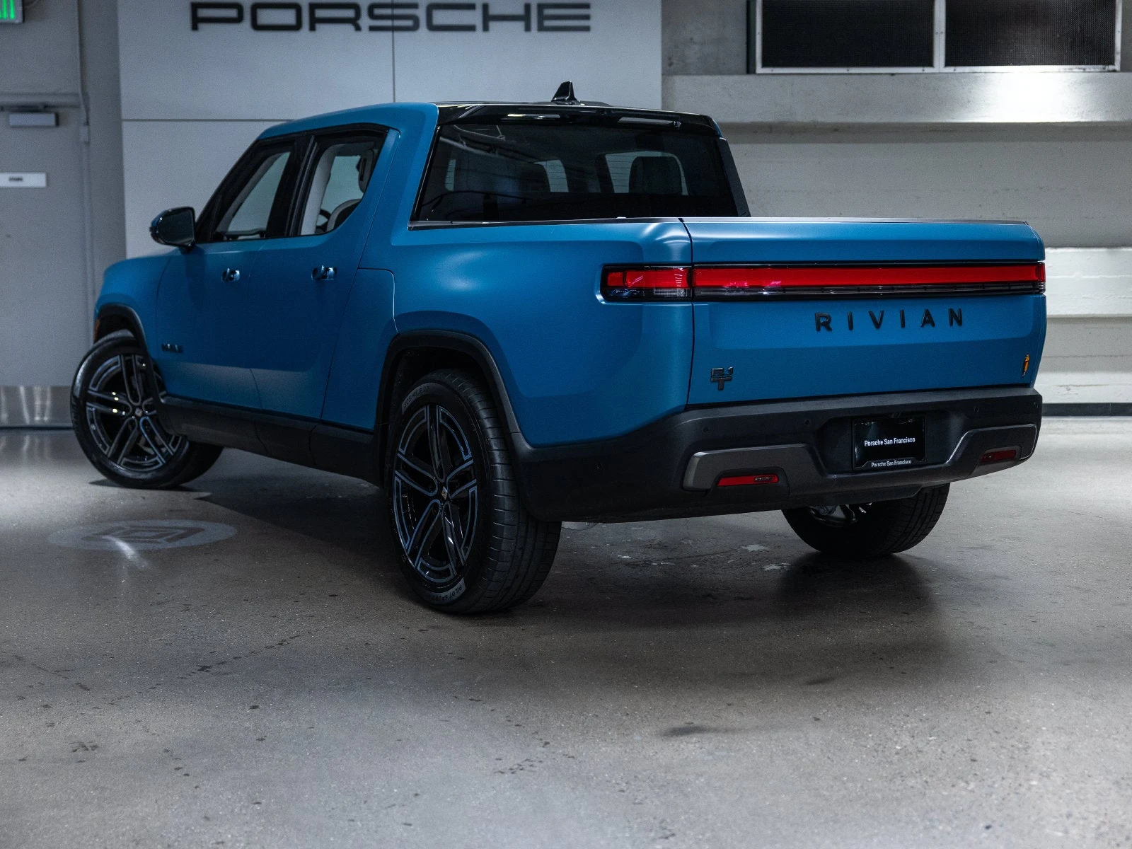 2026 Rivian R1T Quad Max for sale, photo 2 of 6