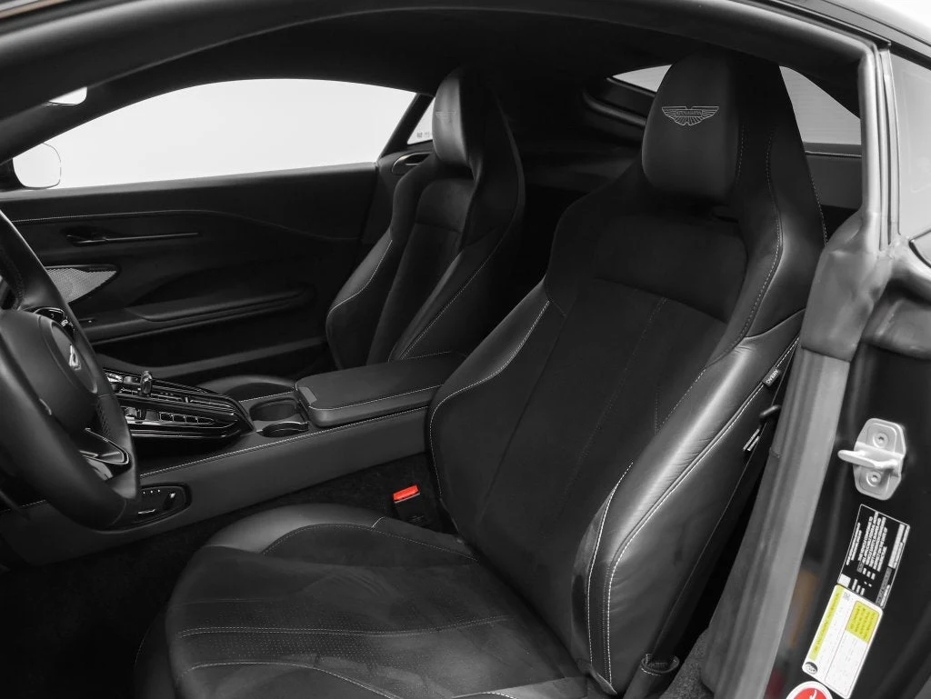 2025 Aston Martin Vantage for sale, photo 2 of 6