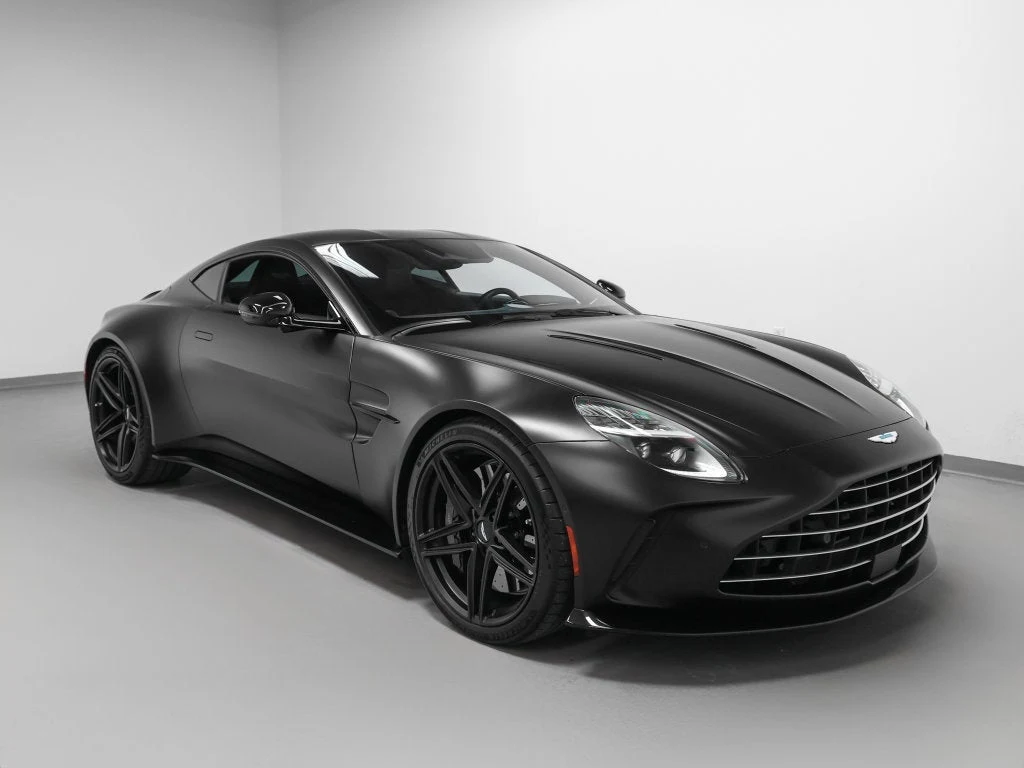2025 Aston Martin Vantage for sale, photo 3 of 6