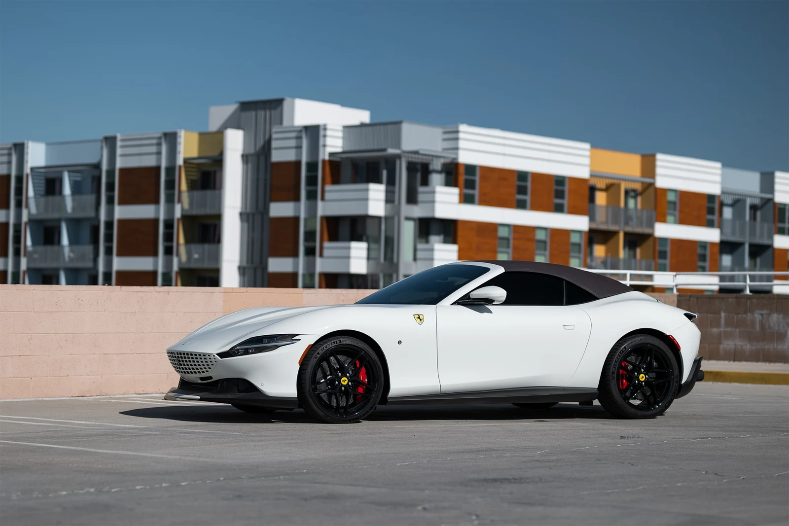 2025 Ferrari Roma Spider, 6/30