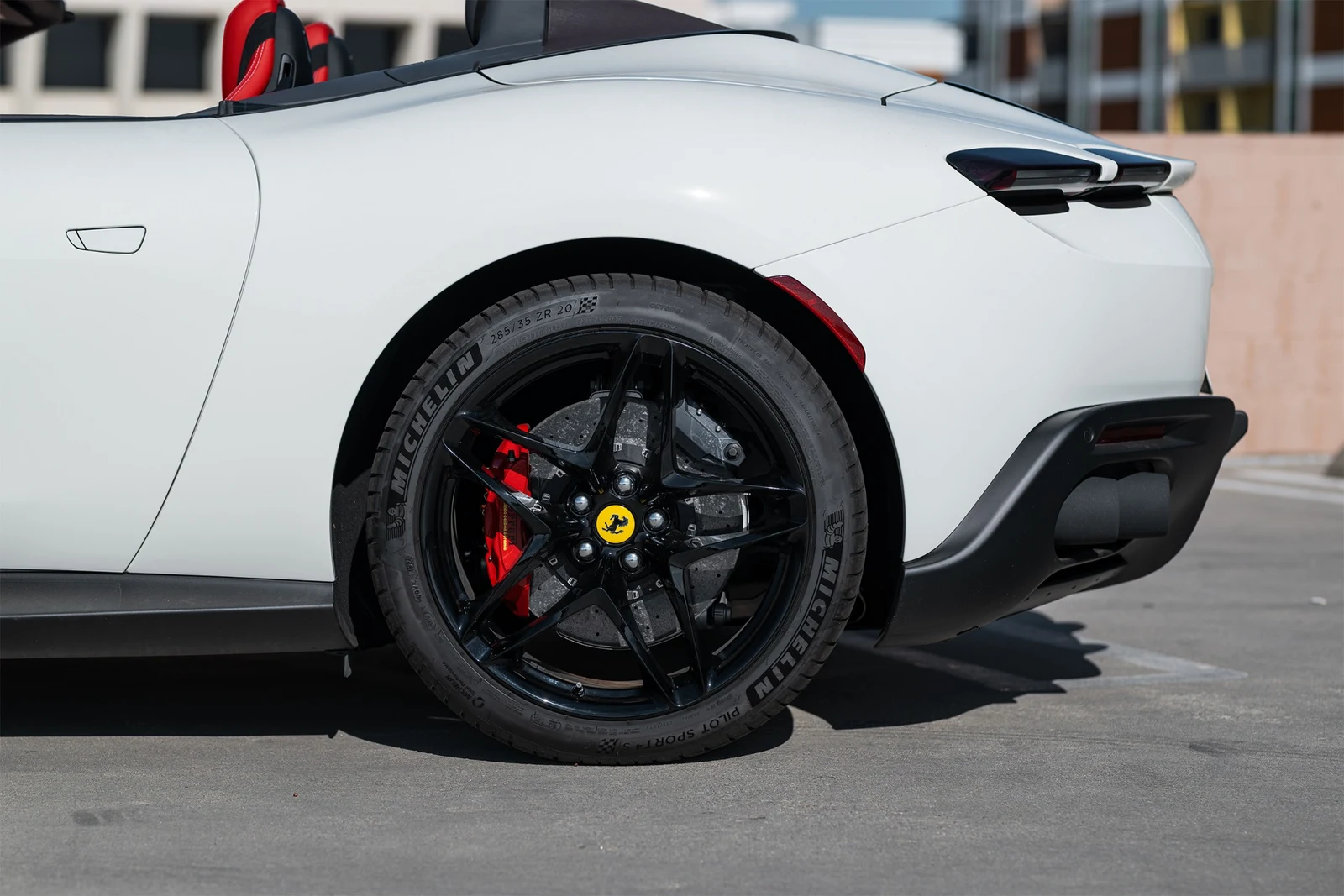 2025 Ferrari Roma Spider, 14/30