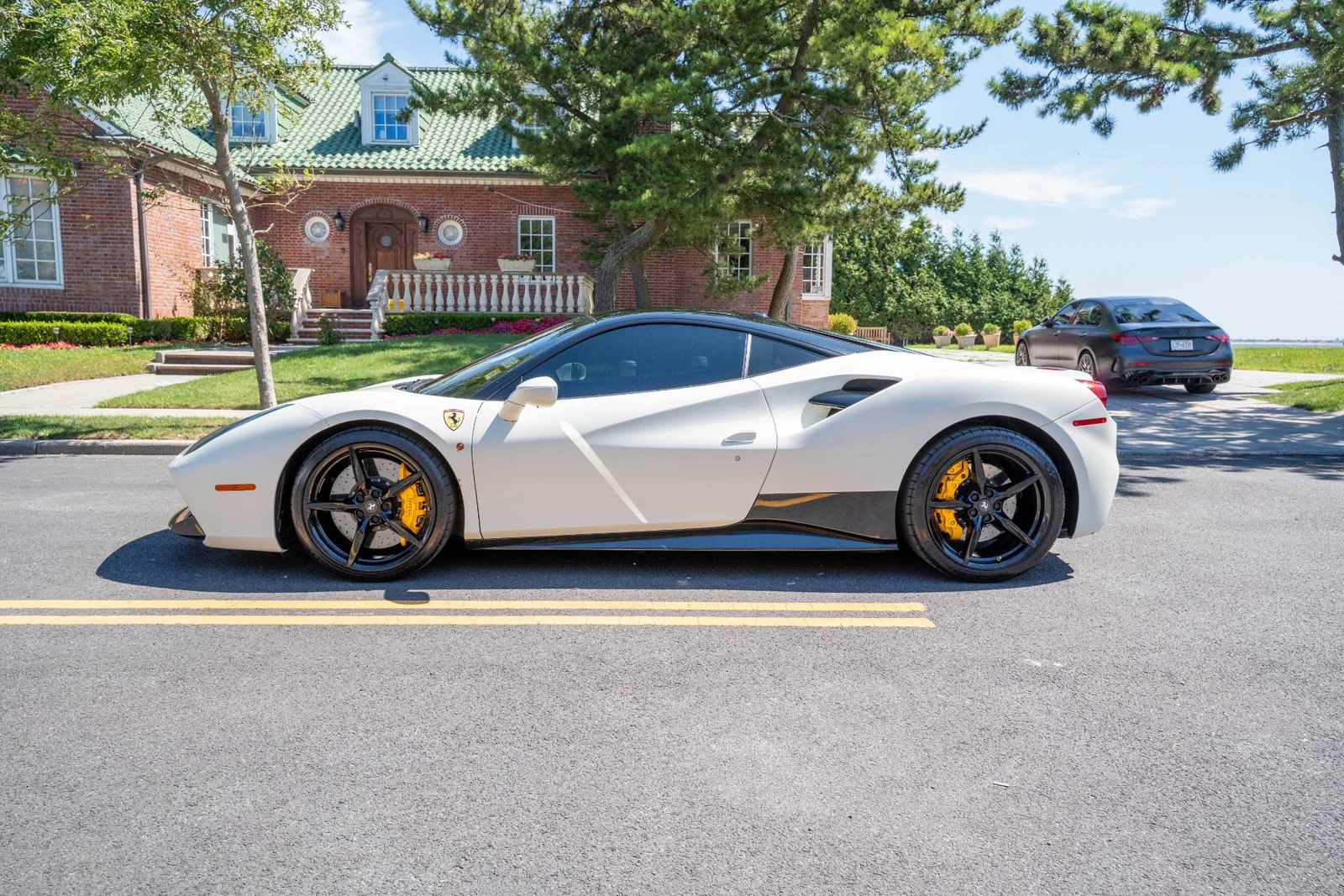 2018 Ferrari 488 GTB, 2/30