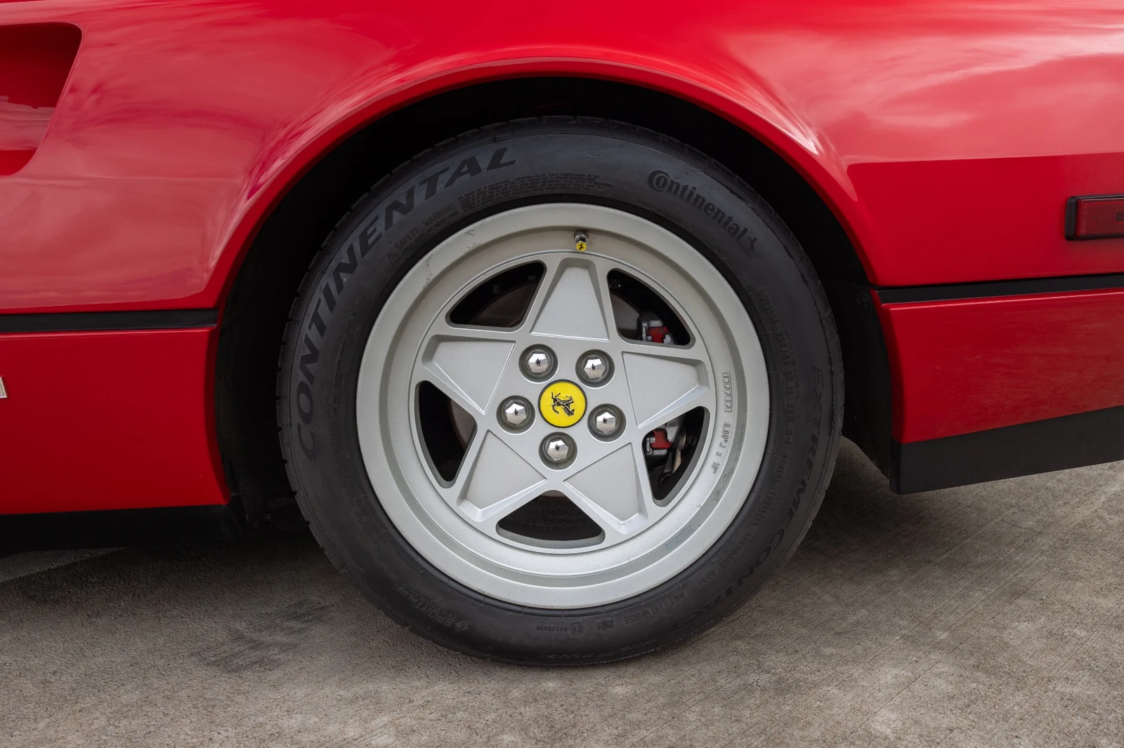 1987 Ferrari 328 GTS, 5/30