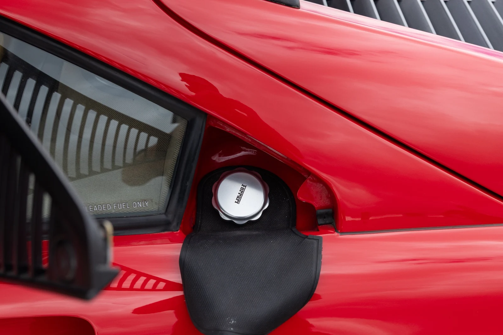 1987 Ferrari 328 GTS, 19/30