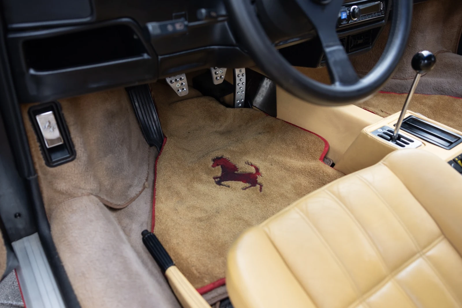 1987 Ferrari 328 GTS, 22/30