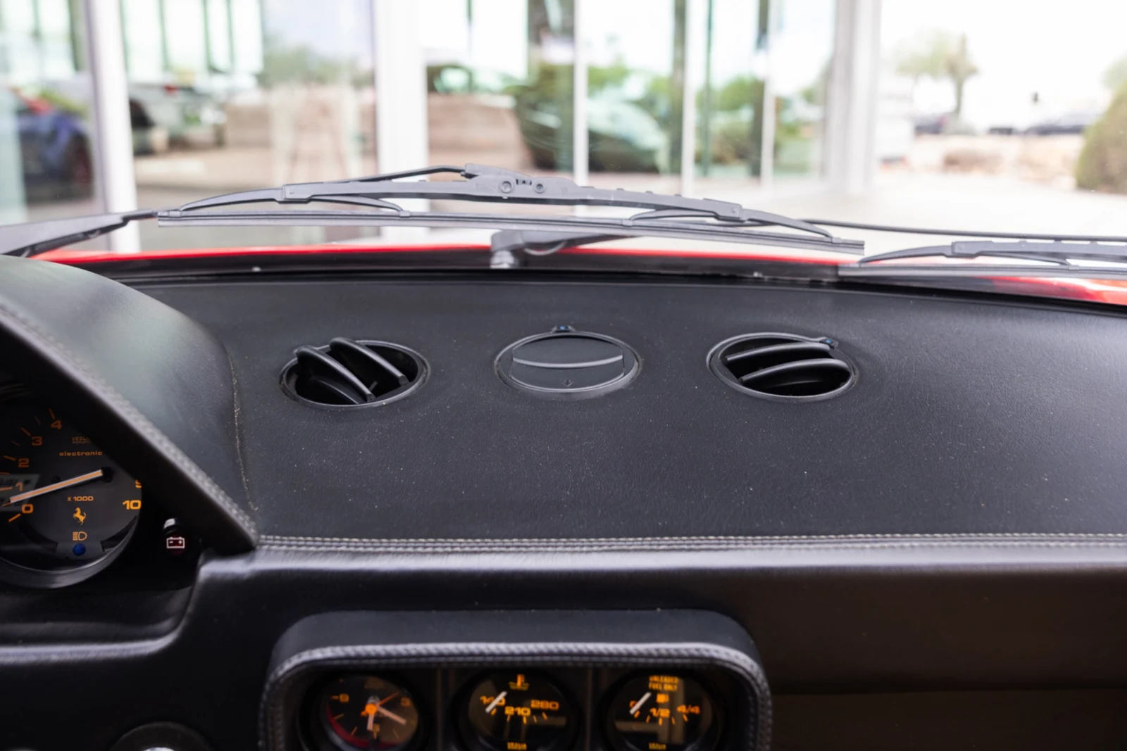 1987 Ferrari 328 GTS, 24/30