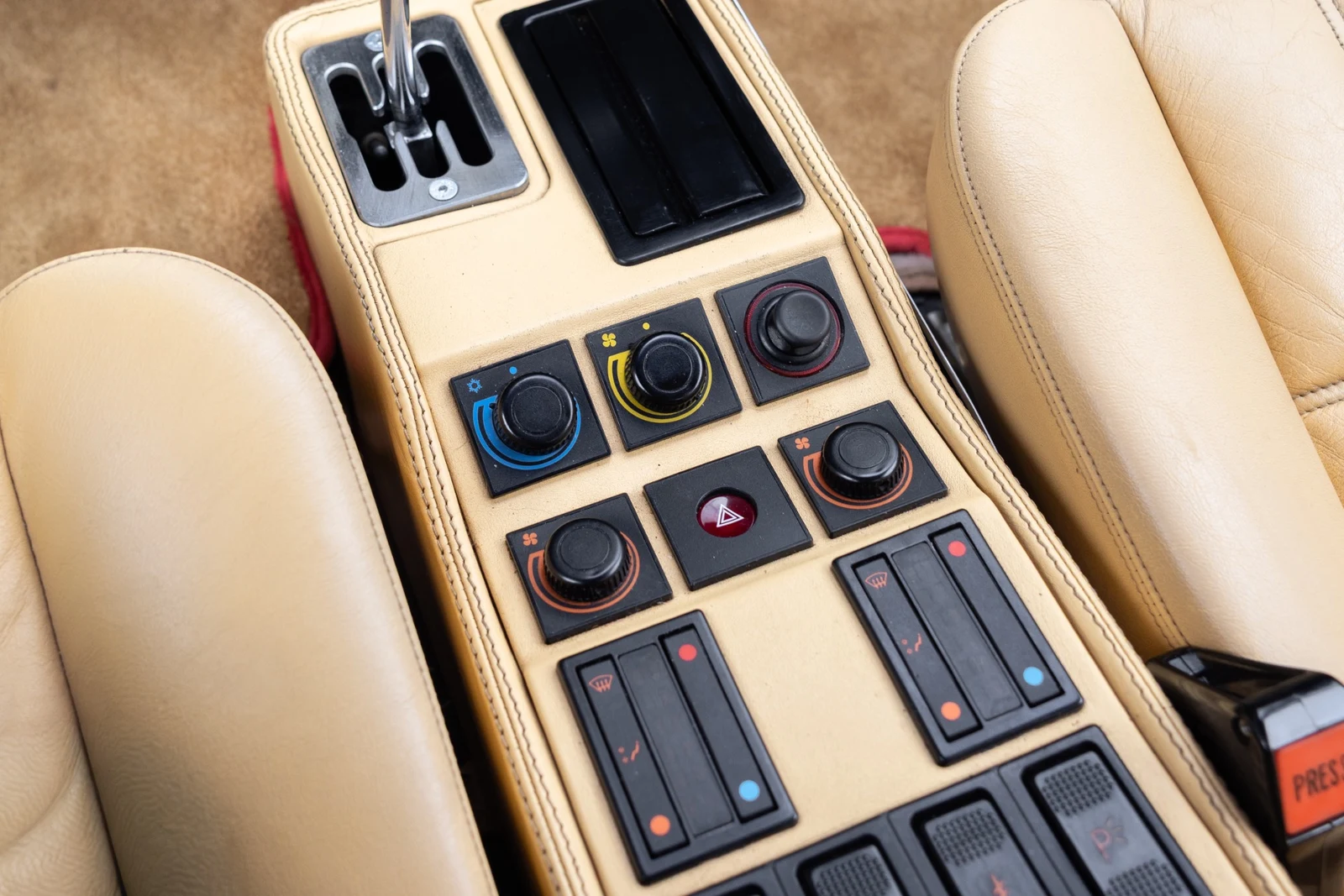 1987 Ferrari 328 GTS, 25/30