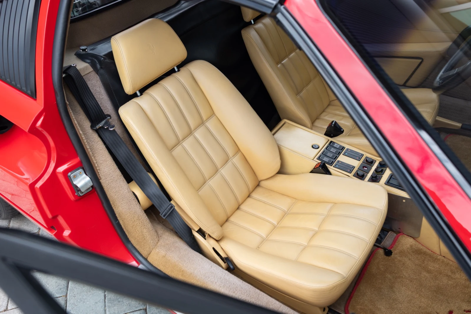 1987 Ferrari 328 GTS, 28/30