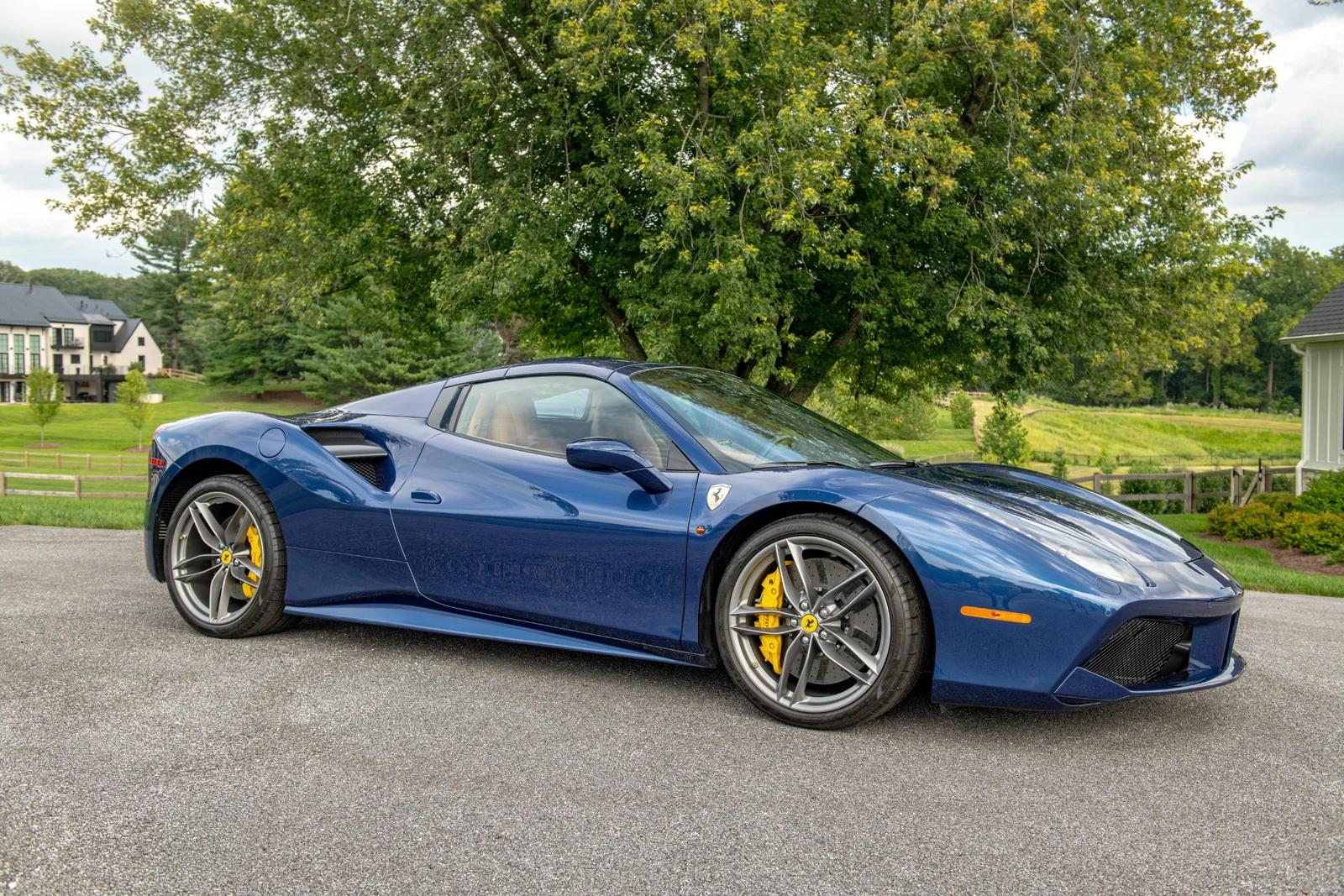 2019 Ferrari 488 Spider, 2/30