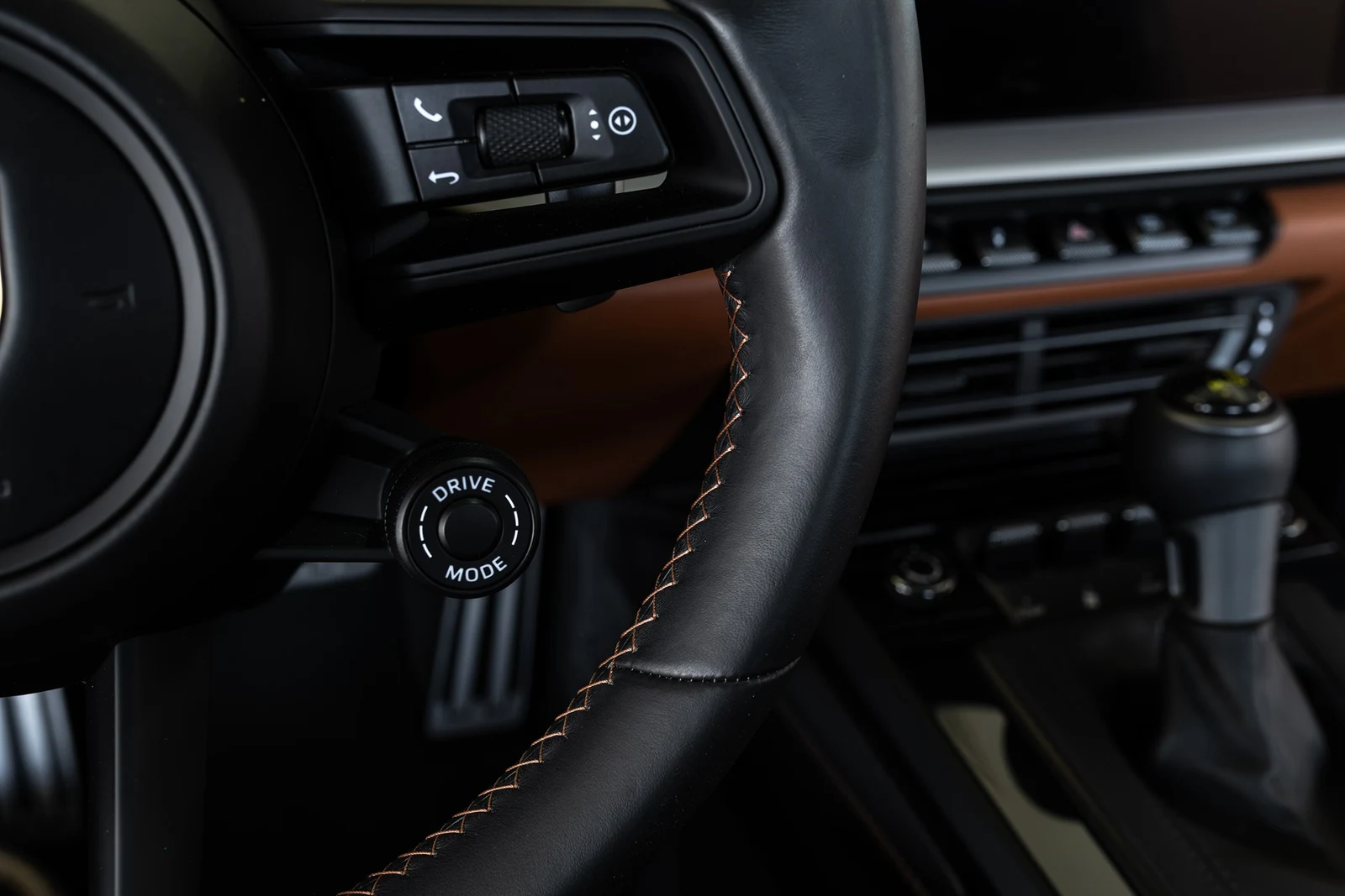 2022 Porsche 911 (992.1) GT3 Touring, 18/30