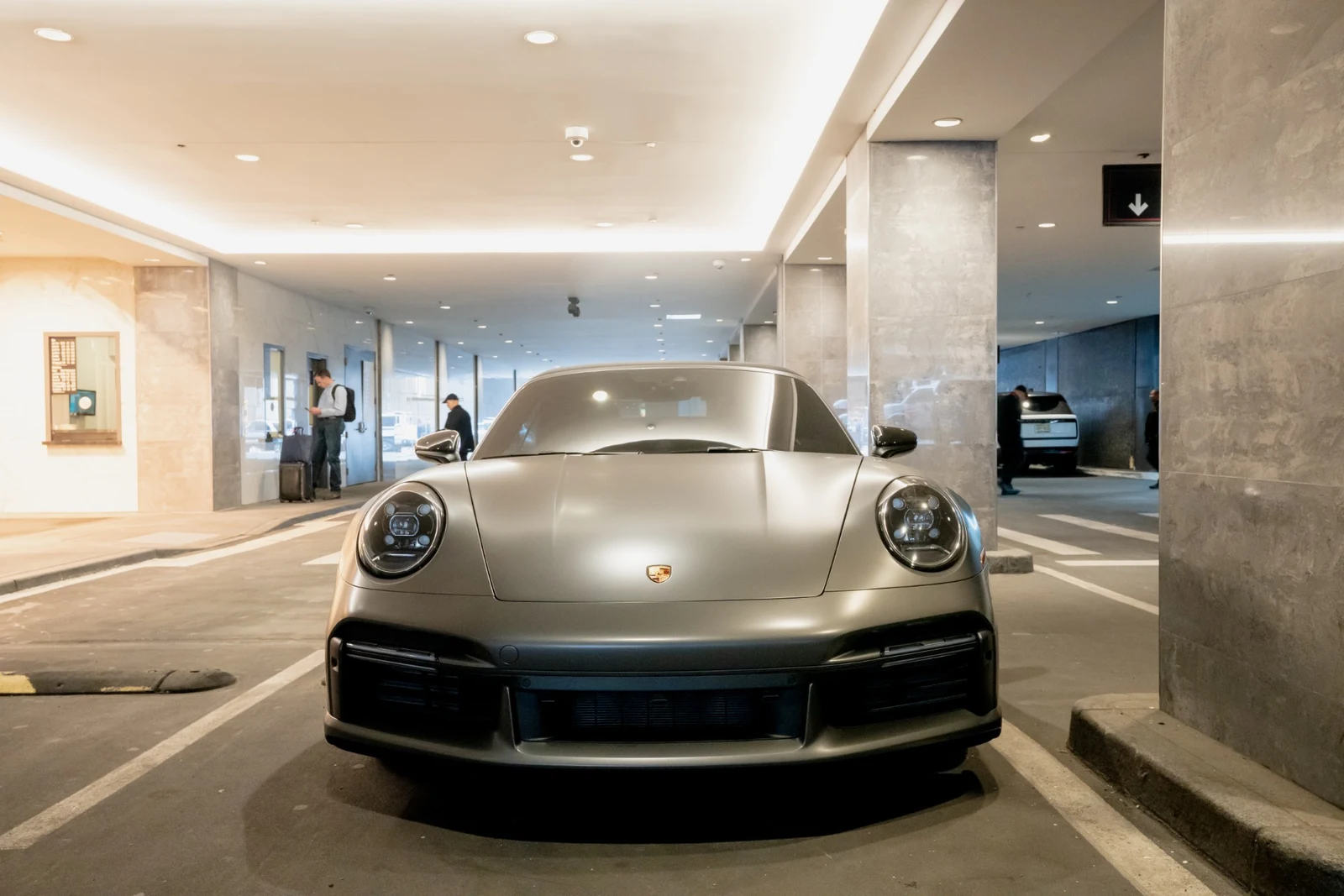 2023 Porsche 911 (992.1) Turbo S, 2/30
