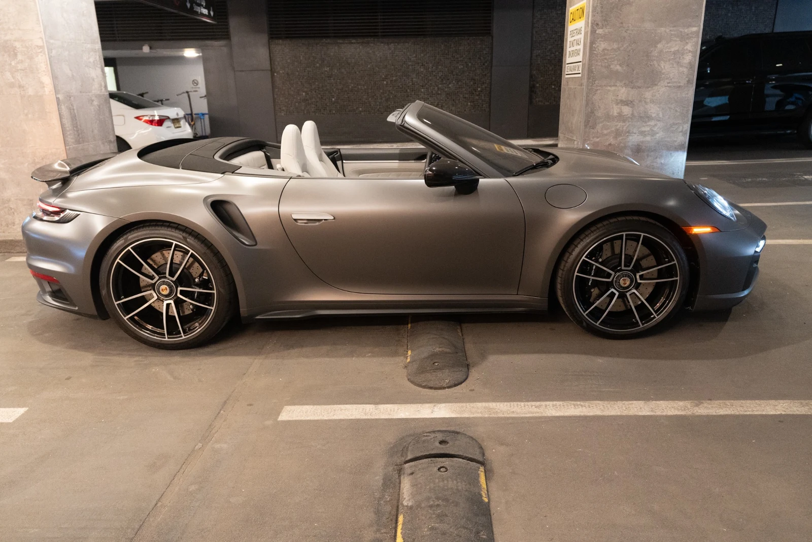 2023 Porsche 911 (992.1) Turbo S, 27/30
