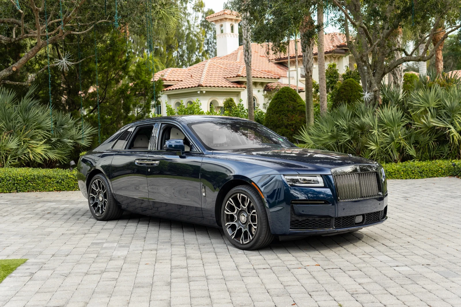 2023 Rolls-Royce Ghost II Black Badge, 2/30
