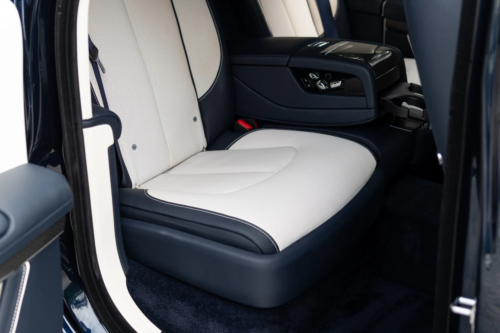 2023 Rolls-Royce Ghost II Black Badge, 21/30