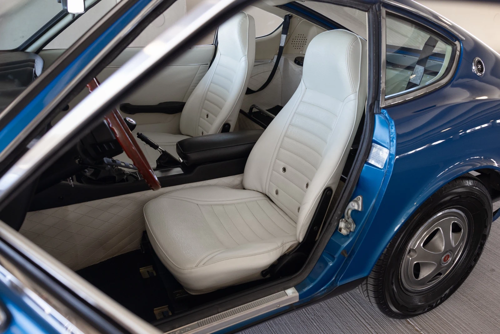 1972 Datsun 240Z, 28/30